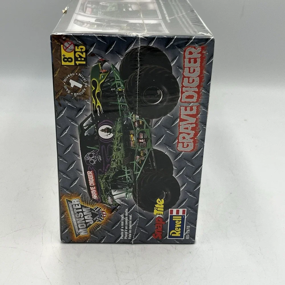 Revell Snap Tite MAX Monster Jam Grave Digger 1:25 Plastic Model Kit NEW
